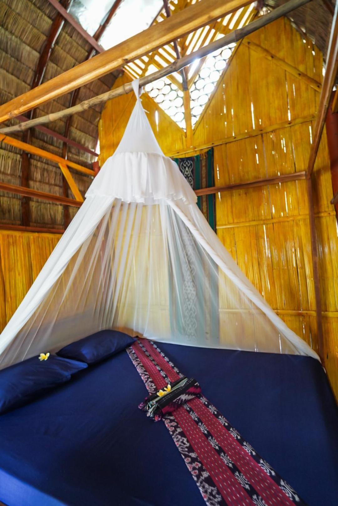 Sten Lodge Labuan Bajo Exterior foto